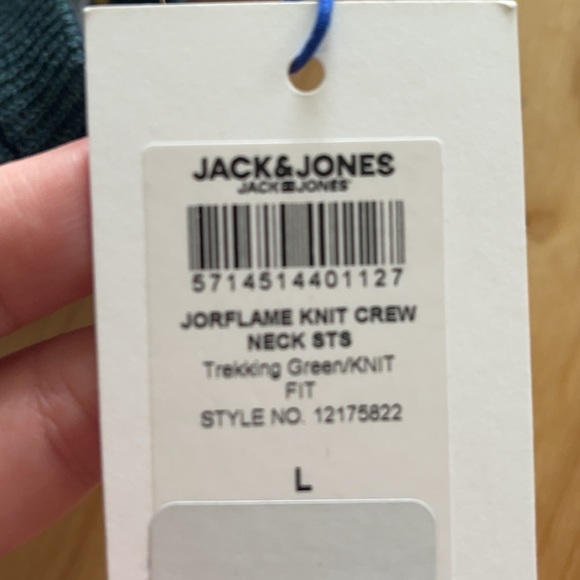 *NWT* Jack & Jones Striped Crew Neck - Picture 3 of 3
